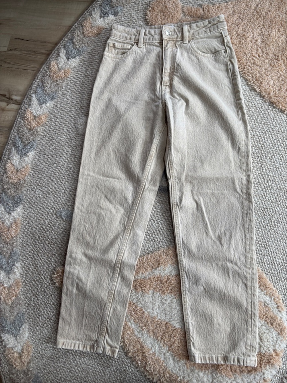 Zara Women's High-Rise Straight Jeans in Light Beige - Vintage Style